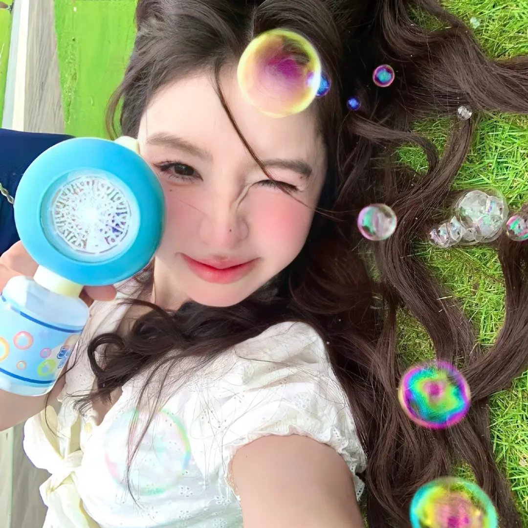 小犬与女孩